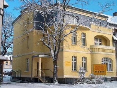 Pensjonat - Restauracja Zolty Domek Шчечинек Екстериор снимка