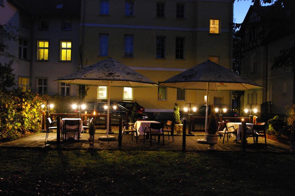 Pensjonat - Restauracja Zolty Domek Шчечинек Екстериор снимка