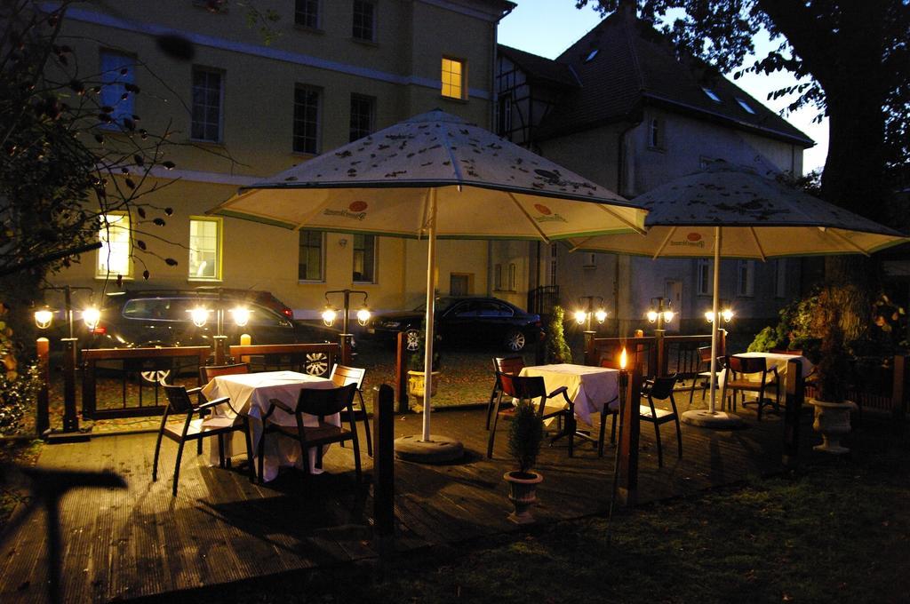 Pensjonat - Restauracja Zolty Domek Шчечинек Екстериор снимка